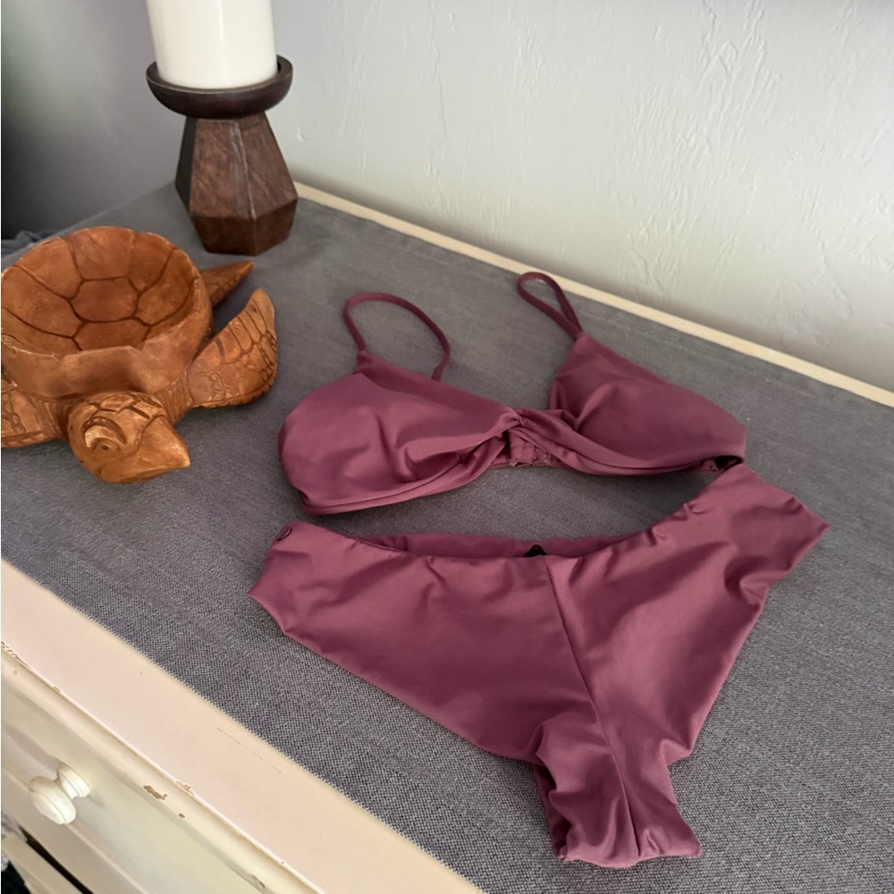 Volcom Women's Simply Seamless Purple Cheeky  Bikini Set L20702